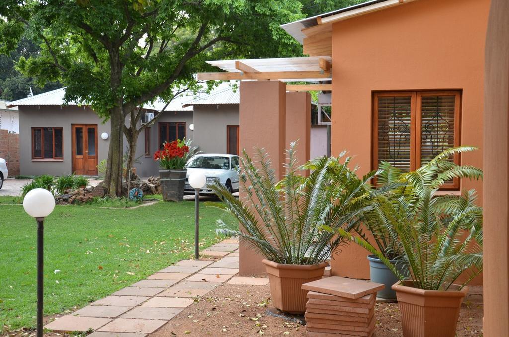 Bed & Breakfast In Hatfield Pretoria-Noord Extérieur photo