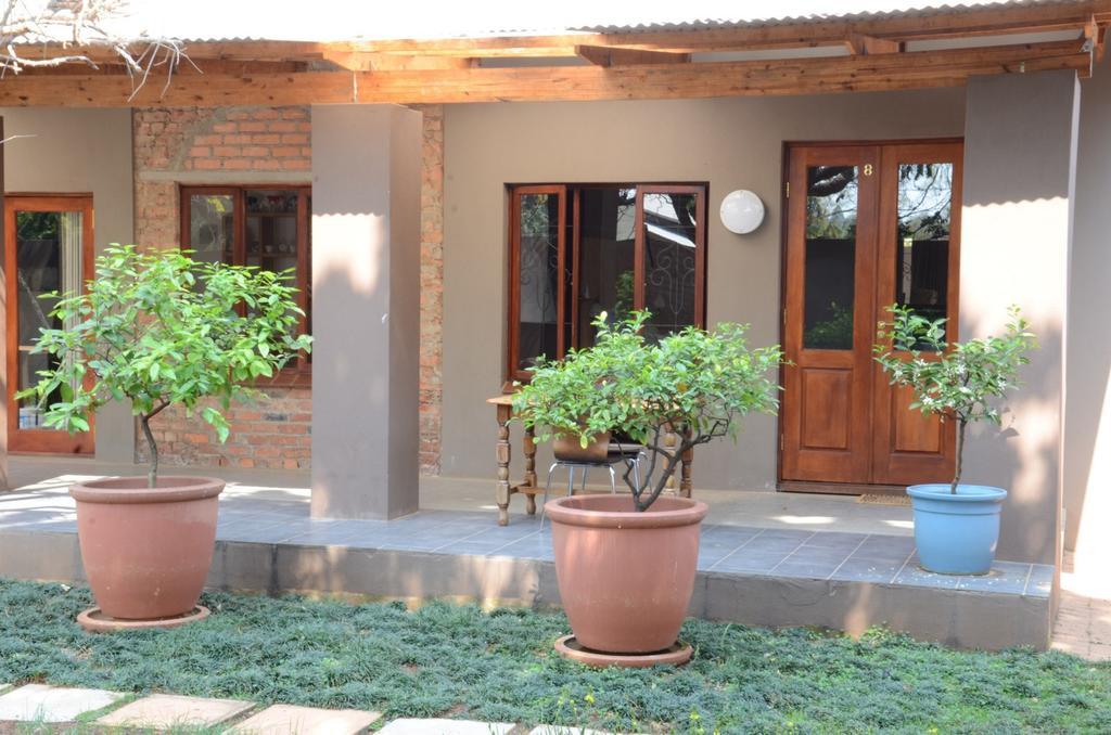 Bed & Breakfast In Hatfield Pretoria-Noord Extérieur photo